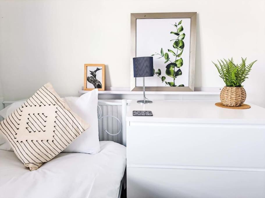 Апартаменты 3 Bed Flat Near To Cardiff And Cardiff Bay Экстерьер фото